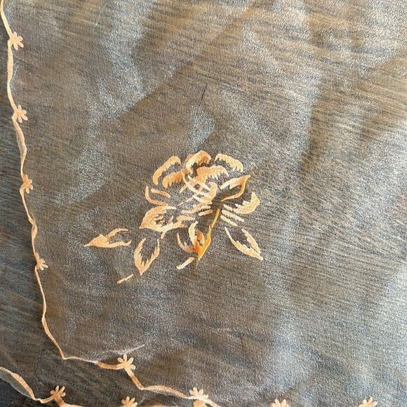 Vintage 60s long orange chiffon scarf with embossed floral design & hem - Picture 7 of 8